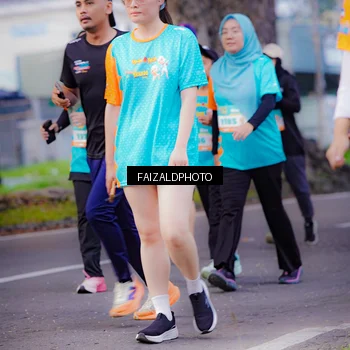 Runner Photo 8323248