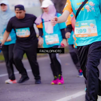 Runner Photo 8323275