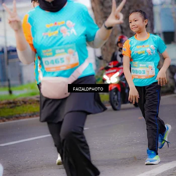 Runner Photo 8323300