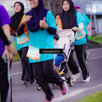 Runner Photo 8323343