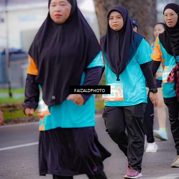 Runner Photo 8323372