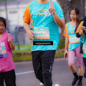 Runner Photo 8323373