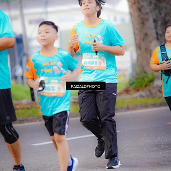 Runner Photo 8323383