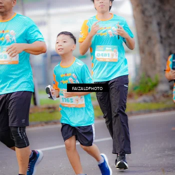 Runner Photo 8323384