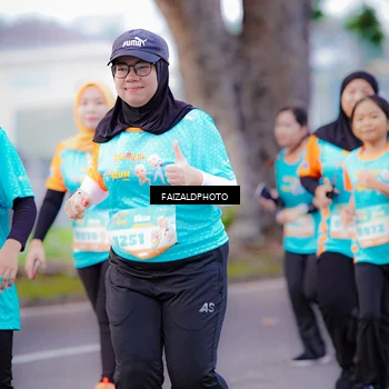 Runner Photo 8323399