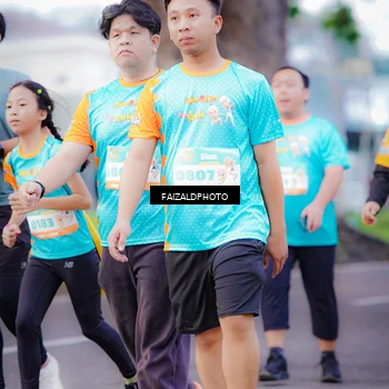 Runner Photo 8323400