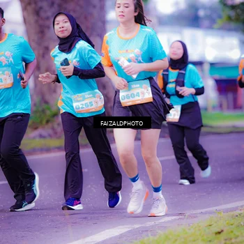 Runner Photo 8323529