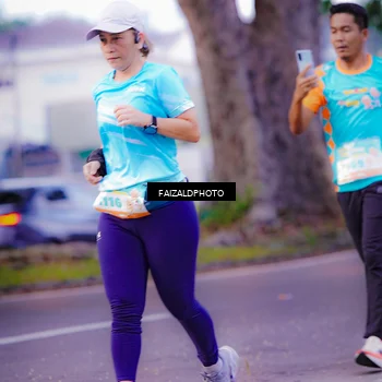 Runner Photo 8323625