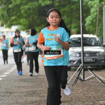 Runner Photo 8323636