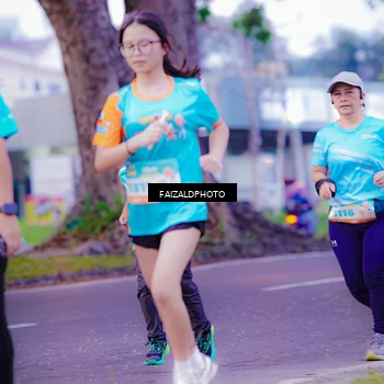 Runner Photo 8323640