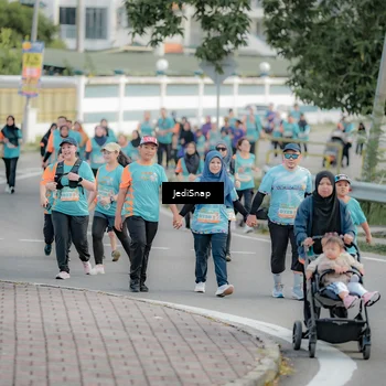 Runner Photo 8323648
