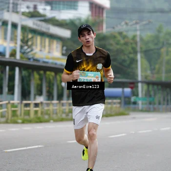 Runner Photo 8323652