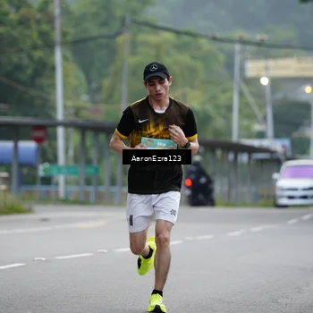Runner Photo 8323654