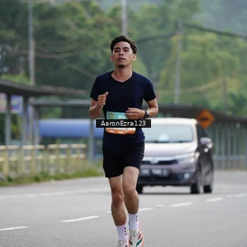 Runner Photo 8323659
