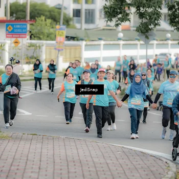 Runner Photo 8323667