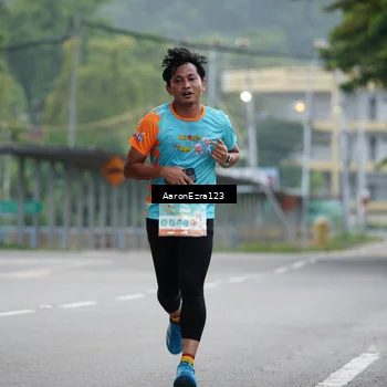 Runner Photo 8323668