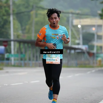 Runner Photo 8323673