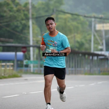 Runner Photo 8323676
