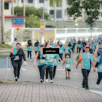 Runner Photo 8323691