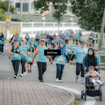 Runner Photo 8323698