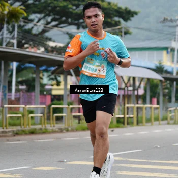 Runner Photo 8323701