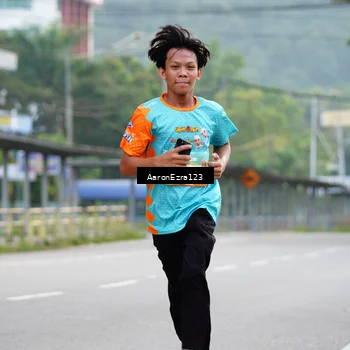 Runner Photo 8323715