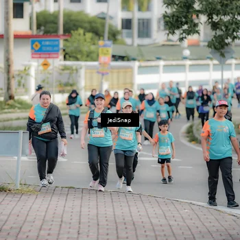 Runner Photo 8323717