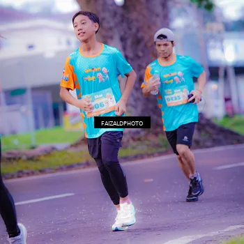 Runner Photo 8323723