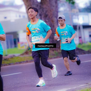 Runner Photo 8323728
