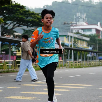 Runner Photo 8323744