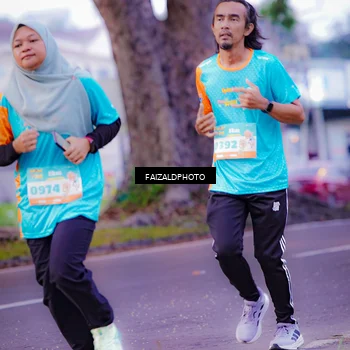 Runner Photo 8323824