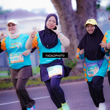 Runner Photo 8323846