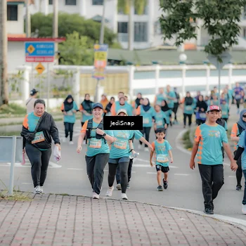 Runner Photo 8323890