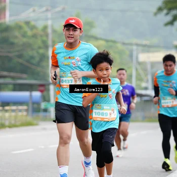 Runner Photo 8323895
