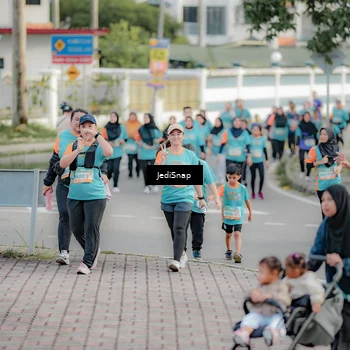 Runner Photo 8323908