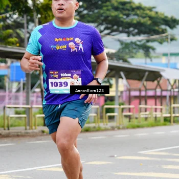 Runner Photo 8323914