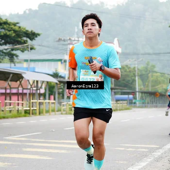 Runner Photo 8323923