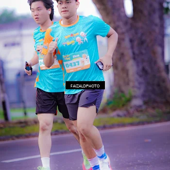 Runner Photo 8323936