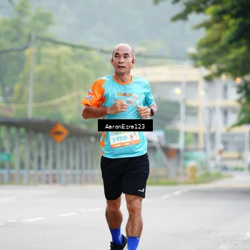 Runner Photo 8323939