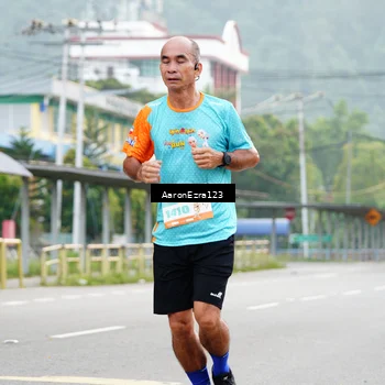 Runner Photo 8323945
