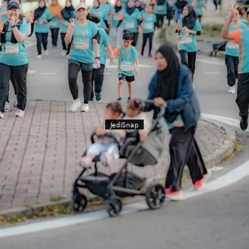 Runner Photo 8323950