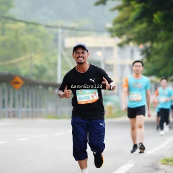 Runner Photo 8323954