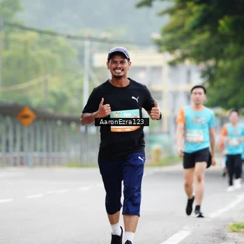 Runner Photo 8323958