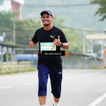 Runner Photo 8323974