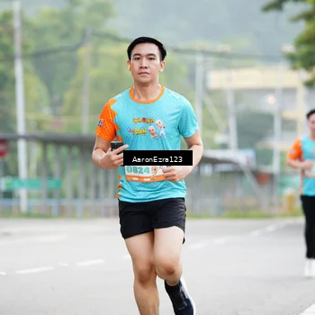 Runner Photo 8323977
