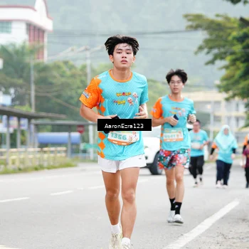Runner Photo 8324009