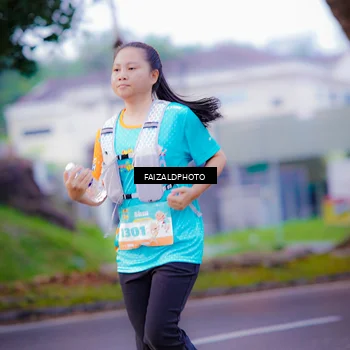 Runner Photo 8324010