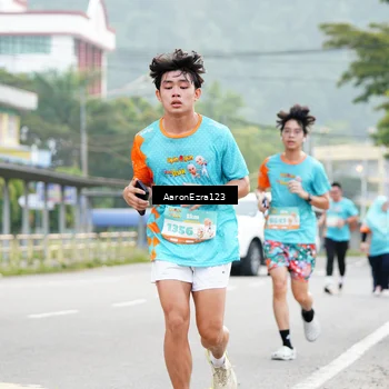 Runner Photo 8324012