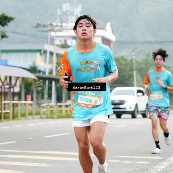 Runner Photo 8324014