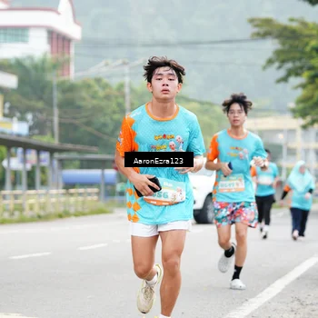 Runner Photo 8324015